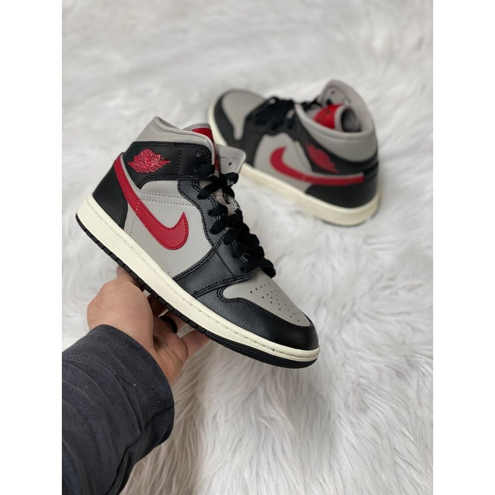 Nike Jordan 1 Mid Womens Casual Leather Shoes Black Gray BQ6472-060 VNDS Size 7